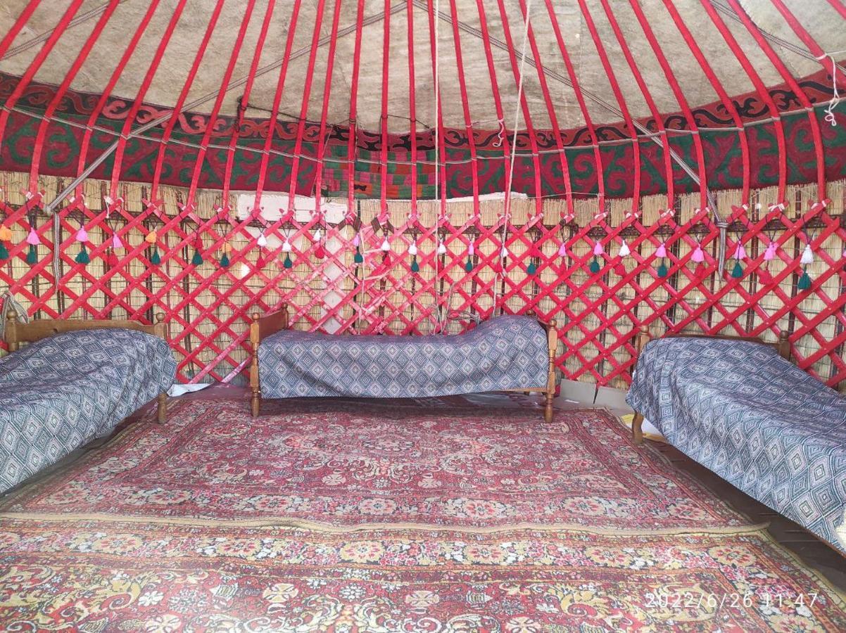 Guest House And Yurt Camp "Ailuu" Tong Dış mekan fotoğraf