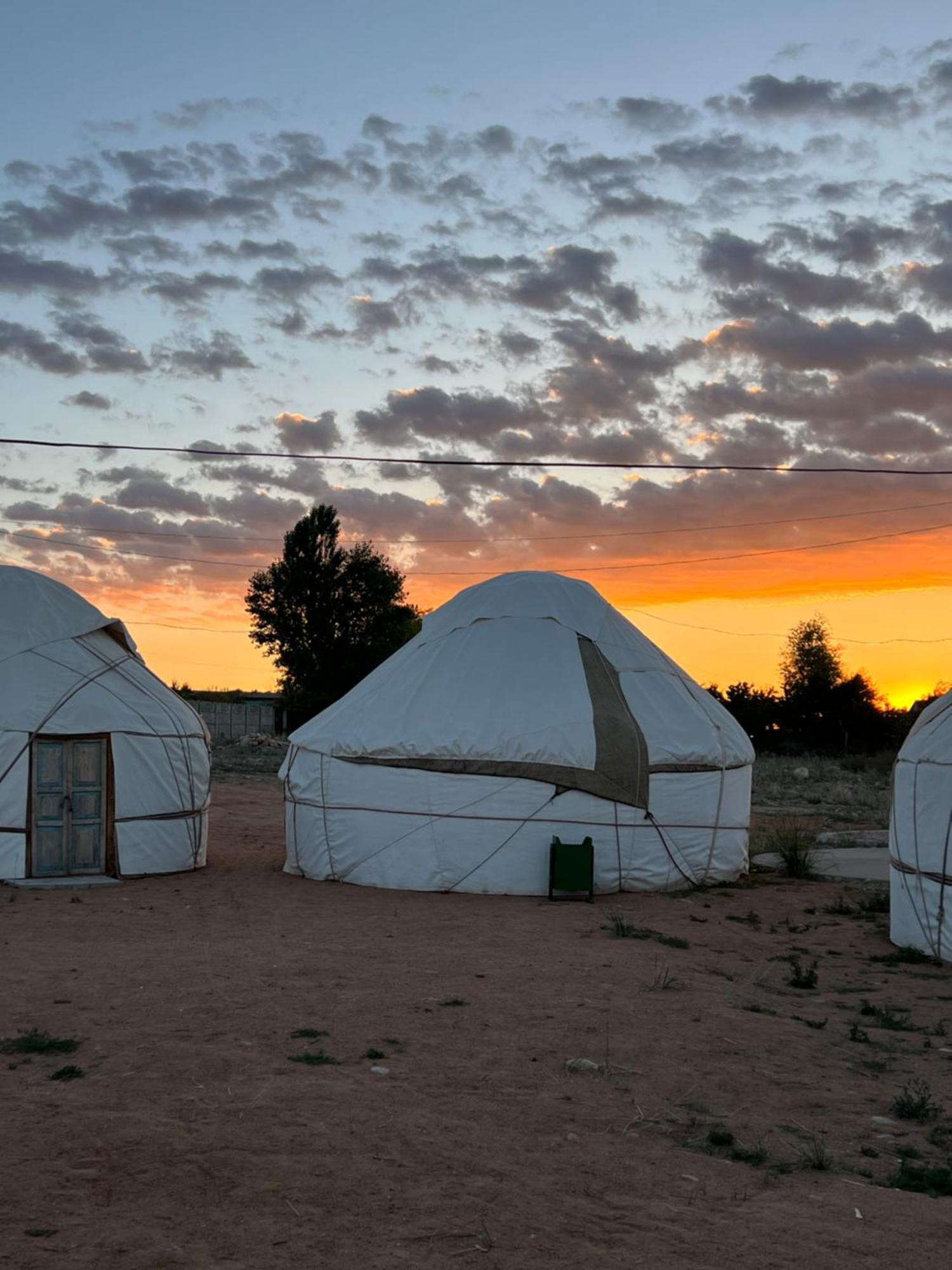 Guest House And Yurt Camp "Ailuu" Tong Dış mekan fotoğraf